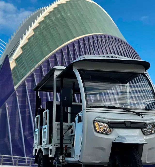 WALKTUK tuk tuk en Ciudad de las Artes y las Ciencias